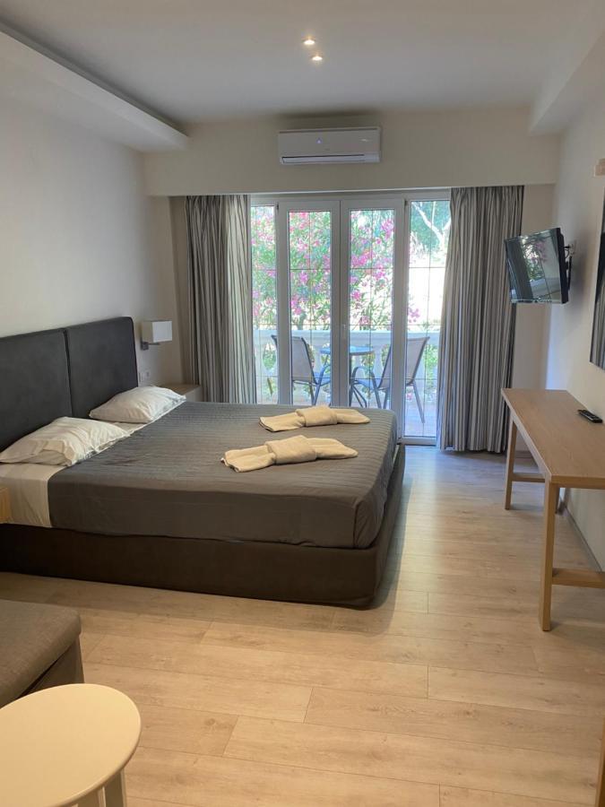 Callisto Beach Hotel Liapades Exterior foto